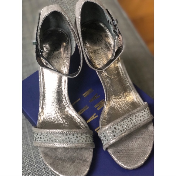 Adrianna Papell Avril Heels - Picture 5 of 9